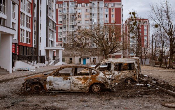 Десант в Гостомелі та окупація Бучі. Історії тих, хто першими зустріли велику війну
Десант в Гостомелі та окупація Бучі. Історії тих, хто першими зустріли велику війну