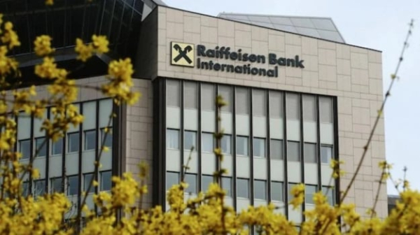 Австрийский Raiffeisen зарабатывает на фирмах военной машины кремля — Bloomberg
Австрийский Raiffeisen зарабатывает на фирмах военной машины кремля — Bloomberg