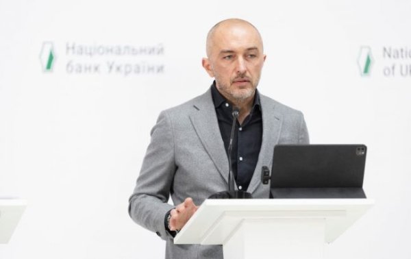 Євро замість долара: чи змінить НБУ головну іноземну валюту для Україні
Євро замість долара: чи змінить НБУ головну іноземну валюту для Україні