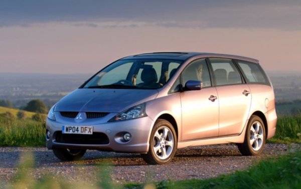 У співпраці з Renault: Mitsubishi відновить популярний мінівен Grandis
У співпраці з Renault: Mitsubishi відновить популярний мінівен Grandis