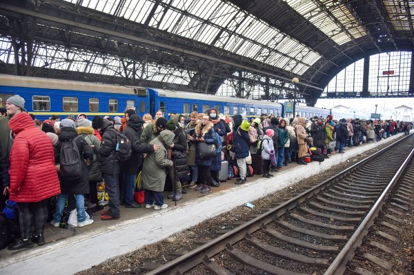 Три роки великої війни. Як почалося вторгнення РФ в Україну: хроніка 24 лютого 2022
Три роки великої війни. Як почалося вторгнення РФ в Україну: хроніка 24 лютого 2022