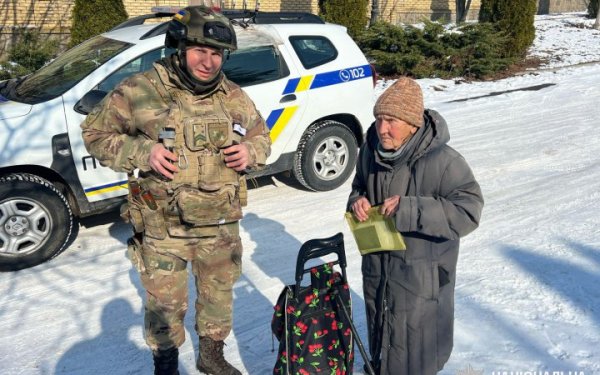 За тиждень поліцейські евакуювали 28 мешканців Куп’янщини
За тиждень поліцейські евакуювали 28 мешканців Куп’янщини