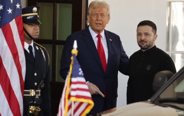 Трамп заявив, що Зеленський не готовий до миру
Трамп заявив, що Зеленський не готовий до миру