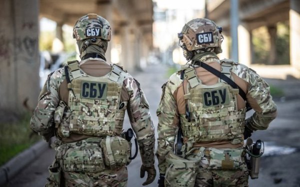 До 15 років ув'язнення засудили агента ГРУ, який шпигував за військовими ешелонами ЗСУ на Черкащині
До 15 років ув'язнення засудили агента ГРУ, який шпигував за військовими ешелонами ЗСУ на Черкащині