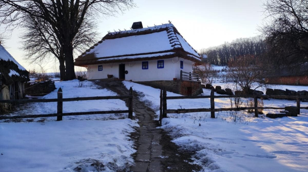 Це варто встигнути побачити: засніжений музей Пирогово у Києві (фоторепортаж, відео) Це варто встигнути побачити: засніжений музей Пирогово у Києві (фоторепортаж, відео)
