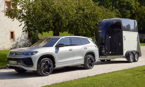Volkswagen Tiguan та Passat отримали новий потужний двигун: ціни та характеристики
Volkswagen Tiguan та Passat отримали новий потужний двигун: ціни та характеристики