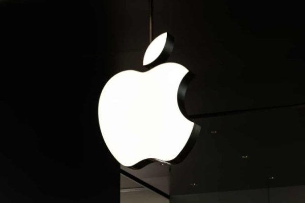 Apple выпустит новый дешевый iPhone
Apple выпустит новый дешевый iPhone