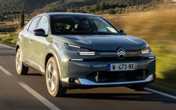 В Україні стартують продажі нового Citroen C4: названі ціни та лінійка моторів
В Україні стартують продажі нового Citroen C4: названі ціни та лінійка моторів