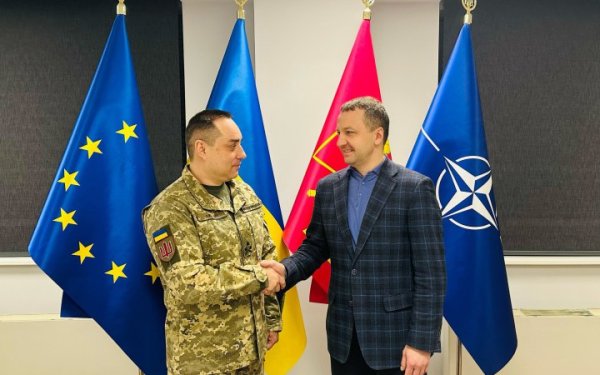 Міноборони домовилося з мовним омбудсменом про посилення співпраці
Міноборони домовилося з мовним омбудсменом про посилення співпраці