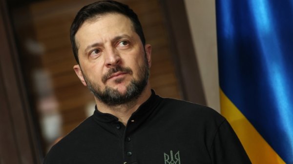 Зеленский: Келлог приедет 20 февраля и поедет со мной на фронт Зеленский: Келлог приедет 20 февраля и поедет со мной на фронт