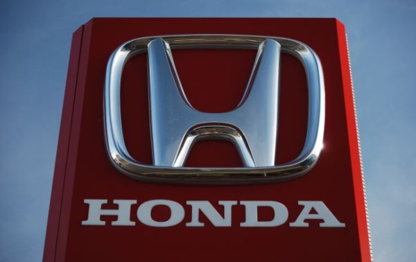 Honda готова відновити перемовини про злиття з Nissan: названо ключову умову
Honda готова відновити перемовини про злиття з Nissan: названо ключову умову