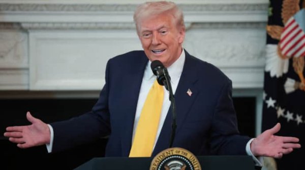 Трамп продлил ряд санкций против России Трамп продлил ряд санкций против России