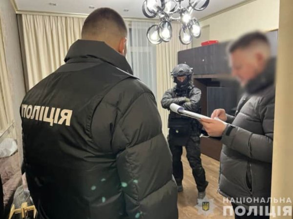 Экс-нардеп с сыном наладили агробизнес с оккупацией и платили налоги в бюджет России Экс-нардеп с сыном наладили агробизнес с оккупацией и платили налоги в бюджет России