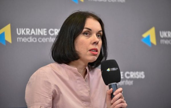 Дарія Марчак, Мінсоцполітики: надбавка після індексації пенсії не перевищуватиме 1500 гривень
Дарія Марчак, Мінсоцполітики: надбавка після індексації пенсії не перевищуватиме 1500 гривень