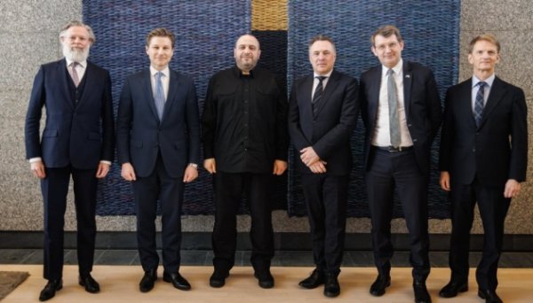 Умєров обговорив зі скандинавськими партнерами спільне інвестування у виробництво зброї Умєров обговорив зі скандинавськими партнерами спільне інвестування у виробництво зброї