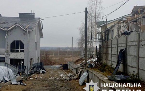 У Київській області через російські обстріли постраждали люди
У Київській області через російські обстріли постраждали люди