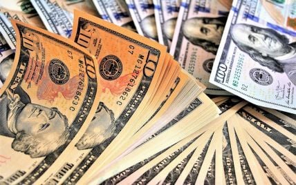Курс валют на 24 марта: сколько будут стоить доллар, евро и злотый
Курс валют на 24 марта: сколько будут стоить доллар, евро и злотый