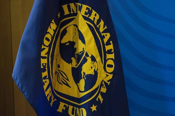 Украина попросила снизить новый транш МВФ. В чем причина
Украина попросила снизить новый транш МВФ. В чем причина