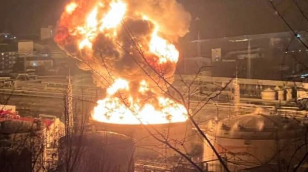 В Краснодарском крае России дроны атаковали нефтеперерабатывающий завод В Краснодарском крае России дроны атаковали нефтеперерабатывающий завод