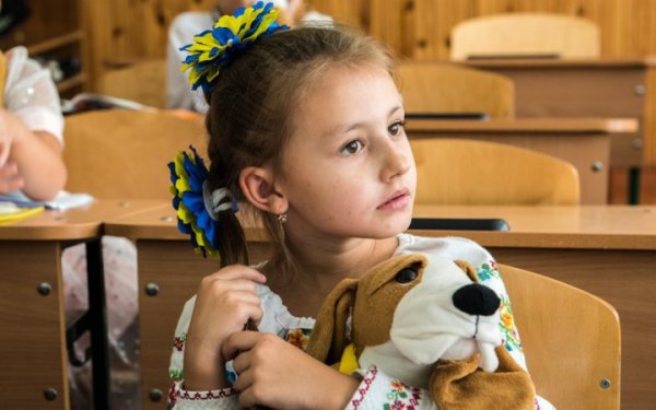 Шмигаль: тисячу гривень «Зимової підтримки» для вчителів залишать на весь рік, а з вересня – подвоять
Шмигаль: тисячу гривень «Зимової підтримки» для вчителів залишать на весь рік, а з вересня – подвоять