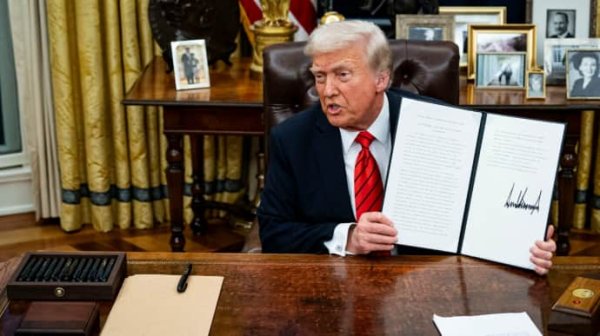 Трамп просит Верховный суд разблокировать указ об отмене гражданства по праву рождения Трамп просит Верховный суд разблокировать указ об отмене гражданства по праву рождения