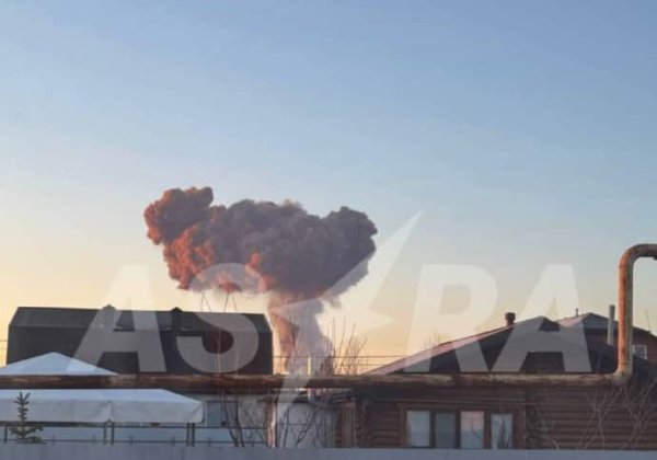 Дроны атаковали военный аэродром в Энгельсе: возник пожар Дроны атаковали военный аэродром в Энгельсе: возник пожар