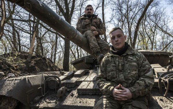 На фронті за добу знищено близько 1200 російських солдатів та 18 ББМ, - Генштаб
На фронті за добу знищено близько 1200 російських солдатів та 18 ББМ, - Генштаб