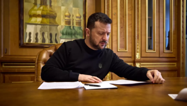 Зеленський підписав закон про підвищення акцизів на тютюнові вироби Зеленський підписав закон про підвищення акцизів на тютюнові вироби