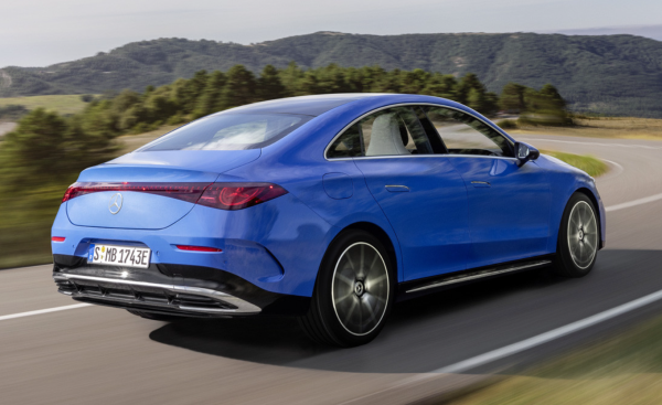 Mercedes-Benz офіційно представив стильний седан CLA: розкриті усі подробиці
Mercedes-Benz офіційно представив стильний седан CLA: розкриті усі подробиці