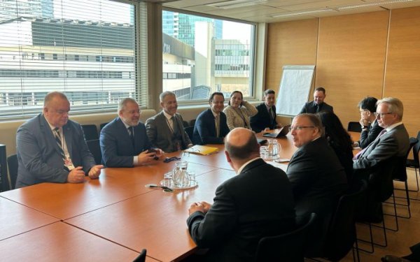 Галущенко розповів послам G7 про несанкціоновану ротацію експертів МАГАТЕ на ЗАЕС
Галущенко розповів послам G7 про несанкціоновану ротацію експертів МАГАТЕ на ЗАЕС
