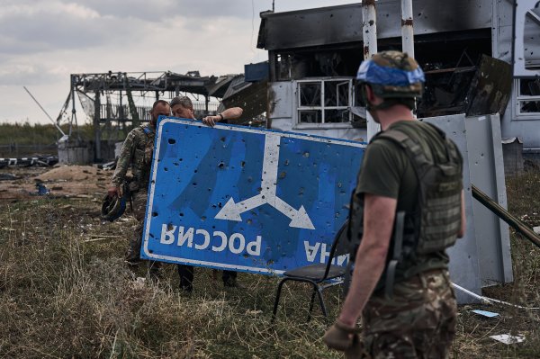 ЗСУ вийшли із Суджі? Що відбувається у Курській області і чому Україна втрачає позиції
ЗСУ вийшли із Суджі? Що відбувається у Курській області і чому Україна втрачає позиції