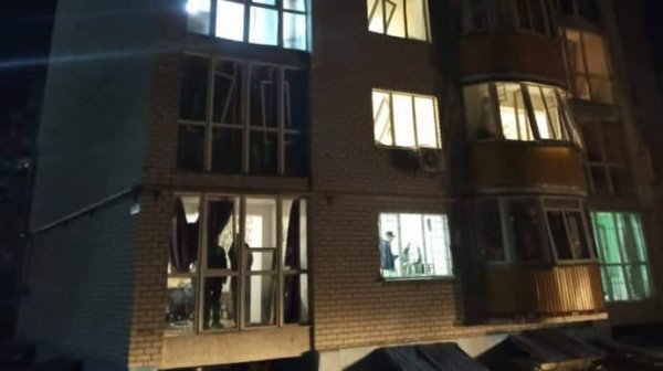 В Чернигове российский дрон попал в девятиэтажку – МВА В Чернигове российский дрон попал в девятиэтажку – МВА