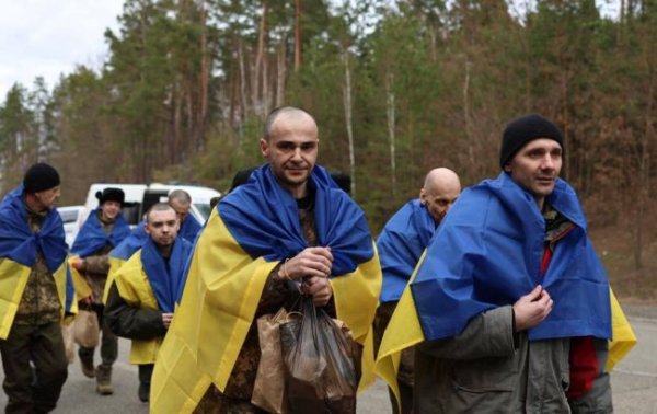 Україна провела черговий обмін полоненими з РФ: скільки громадян повернули
Україна провела черговий обмін полоненими з РФ: скільки громадян повернули
