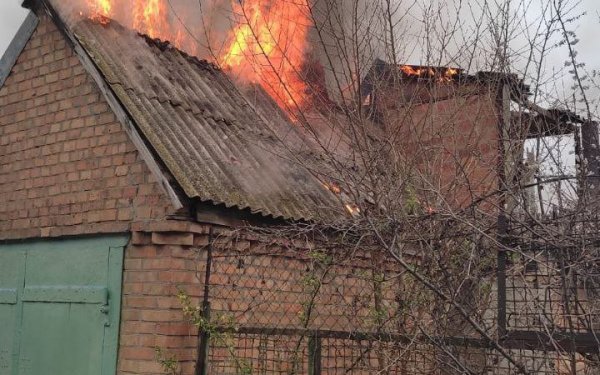Російські військові атакували Нікопольщину дронами і били з артилерії
Російські військові атакували Нікопольщину дронами і били з артилерії