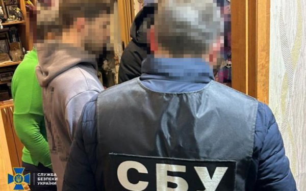 СБУ заявила про зрив чергової спроби підірвати поліцейських, які мали прибути за фейковим викликом
СБУ заявила про зрив чергової спроби підірвати поліцейських, які мали прибути за фейковим викликом
