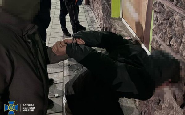 СБУ запобігла теракту у Львові, затримавши двох російських агентів
СБУ запобігла теракту у Львові, затримавши двох російських агентів