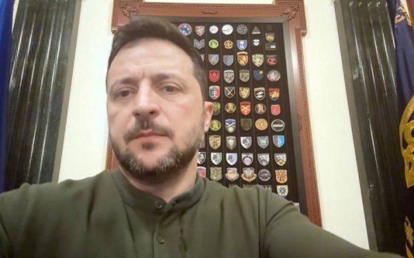 Зеленський: Путін фактично готує відмову у відповідь на ідею тиші на фронті
Зеленський: Путін фактично готує відмову у відповідь на ідею тиші на фронті