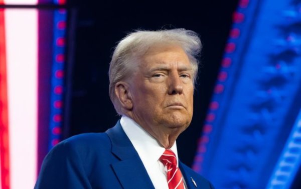 Трамп не відновить допомогу Україні після підписання угоди про копалини, - NBC News
Трамп не відновить допомогу Україні після підписання угоди про копалини, - NBC News
