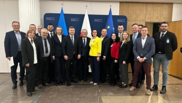 Україна і Польща готові розширити агроторгівлю Україна і Польща готові розширити агроторгівлю