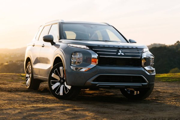 Через внутрішній конфлікт: новий Mitsubishi Outlander змінить платформу
Через внутрішній конфлікт: новий Mitsubishi Outlander змінить платформу