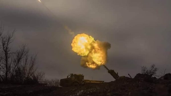 Генштаб: Россияне атаковали 2 направления фронта 60 раз, на Курщине отражено более 20 атак Генштаб: Россияне атаковали 2 направления фронта 60 раз, на Курщине отражено более 20 атак