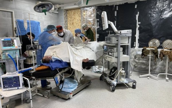 Харківський шпиталь поновив операції після обстрілу
Харківський шпиталь поновив операції після обстрілу