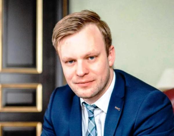 Представитель Нацбанка возглавил Госстат
Представитель Нацбанка возглавил Госстат