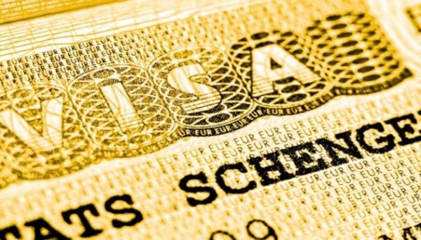 США за один день продали тисячу «золотих карток» для іноземців США за один день продали тисячу «золотих карток» для іноземців