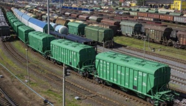 Укрзалізниця призупиняє дію пільгових тарифів на експортні перевезення агропродукції з низки територій Укрзалізниця призупиняє дію пільгових тарифів на експортні перевезення агропродукції з низки територій