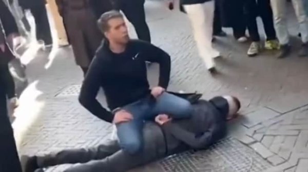 Пять человек в центре Амстердама ранил украинец - полиция Пять человек в центре Амстердама ранил украинец - полиция