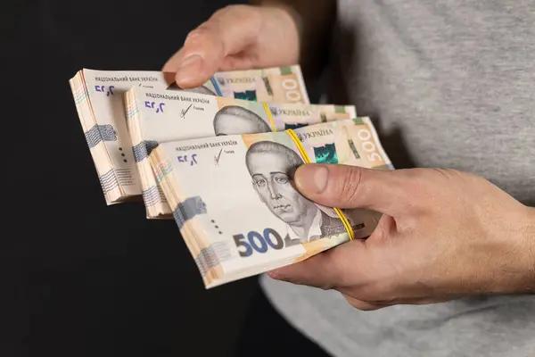 Официальный курс: Нацбанк повысил гривну на 21 копейку
Официальный курс: Нацбанк повысил гривну на 21 копейку