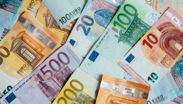 Річна інфляція в єврозоні знизилася до 2,3% - Євростат Річна інфляція в єврозоні знизилася до 2,3% - Євростат