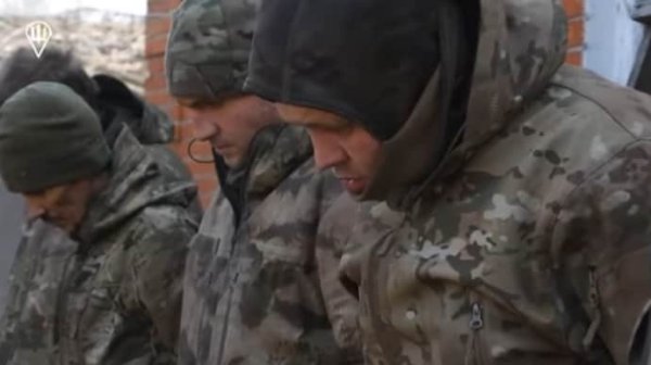 Десантники взяли в плен группу россиян на Курщине Десантники взяли в плен группу россиян на Курщине