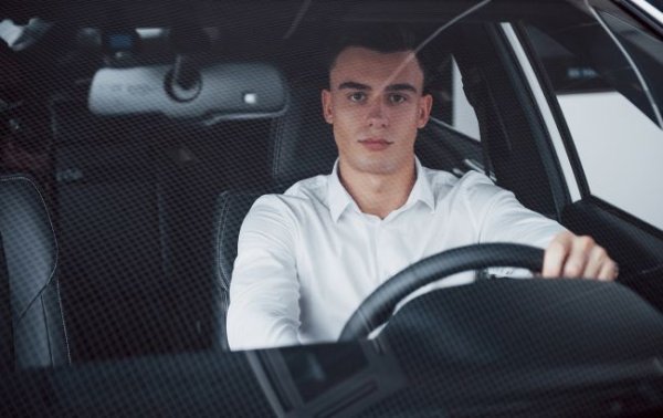 Правила автоцивілки в Україні суттєво оновили: платити доведеться більше
Правила автоцивілки в Україні суттєво оновили: платити доведеться більше